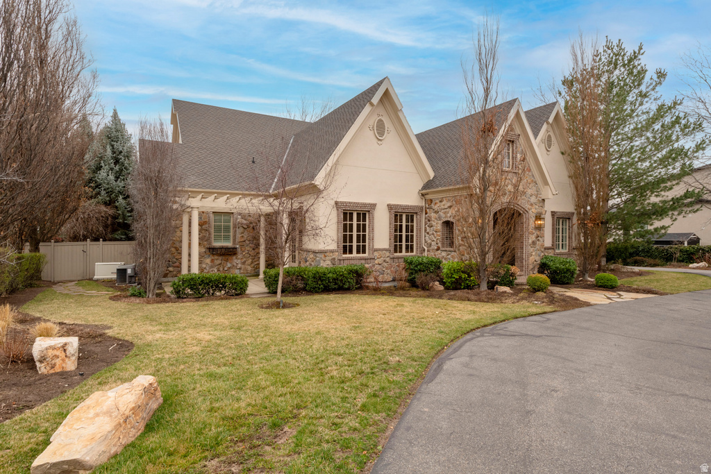 2620 E CASTO LN Holladay, UT 84117