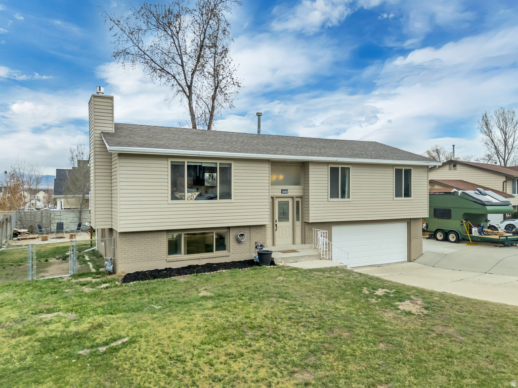 9218 S LAURA ANNE WAY Sandy, UT 84094