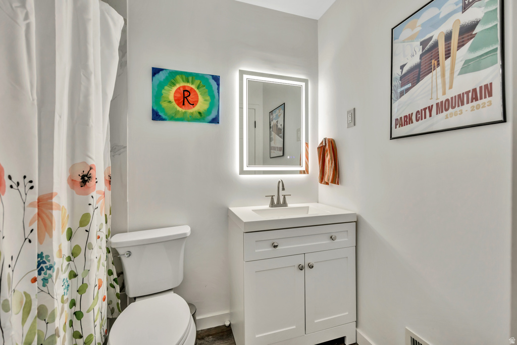 9218 S LAURA ANNE WAY Sandy, UT 84094