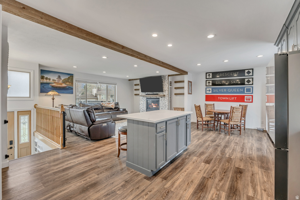 9218 S LAURA ANNE WAY Sandy, UT 84094