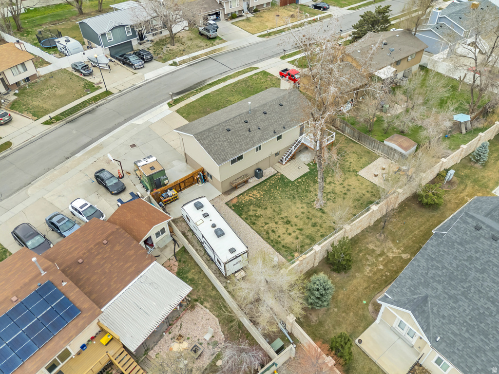 9218 S LAURA ANNE WAY Sandy, UT 84094