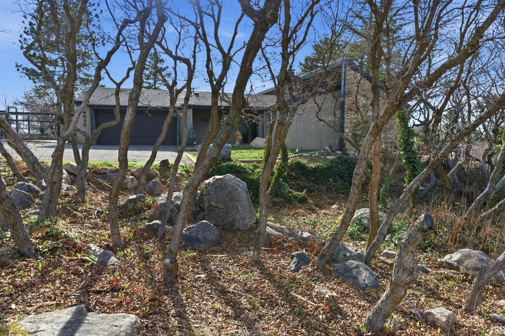 4030 S HALE DR Salt Lake City, UT 84108