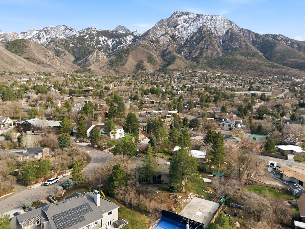 4030 S HALE DR Salt Lake City, UT 84108