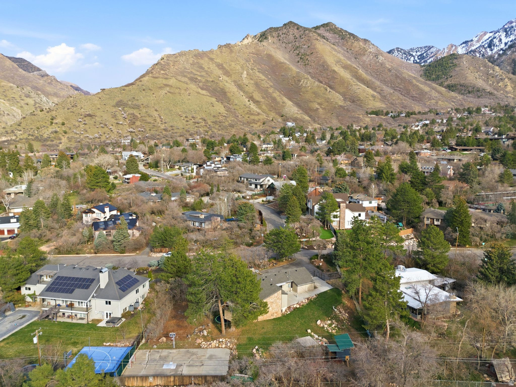 4030 S HALE DR Salt Lake City, UT 84108