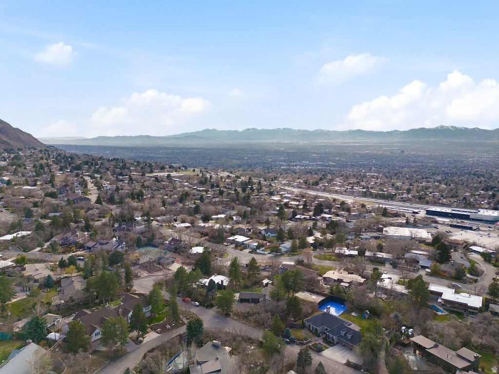 4030 S HALE DR Salt Lake City, UT 84108