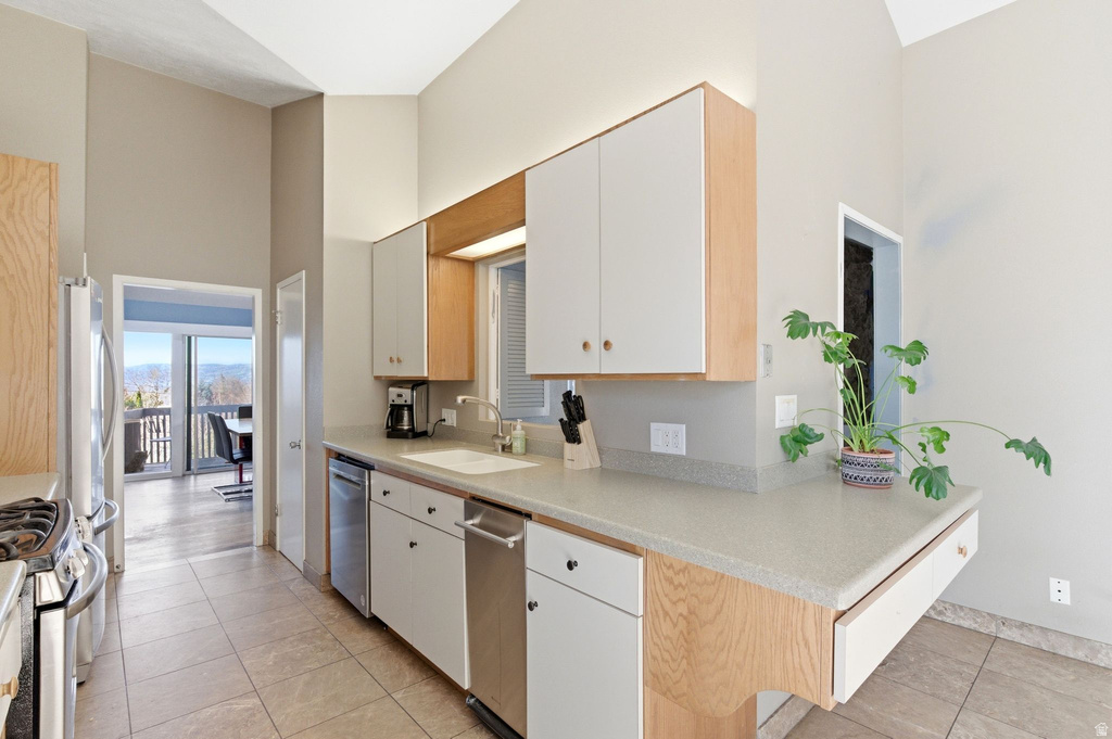 4030 S HALE DR Salt Lake City, UT 84108