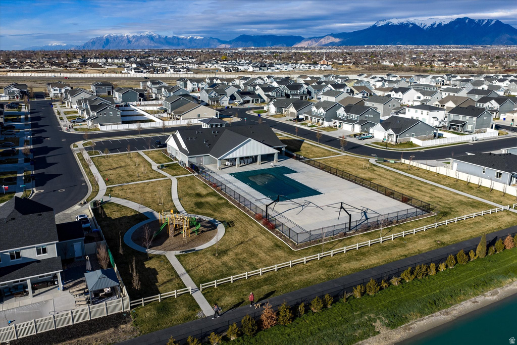 3261 S BURKHILL LN Syracuse, UT 84075