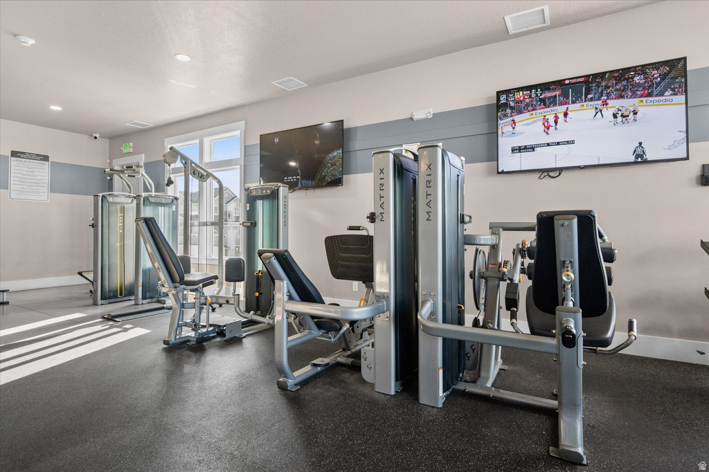 3261 S BURKHILL LN Syracuse, UT 84075