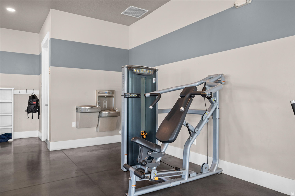 3261 S BURKHILL LN Syracuse, UT 84075