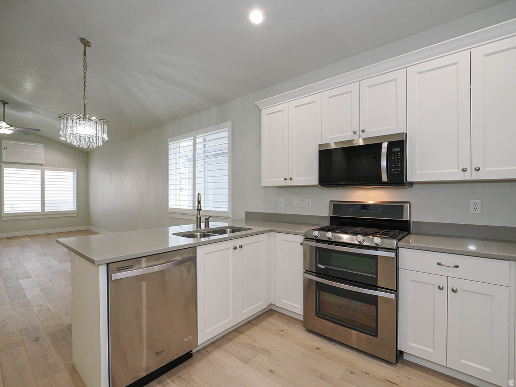 10673 S BRIDLEWOOD LN Sandy, UT 84092