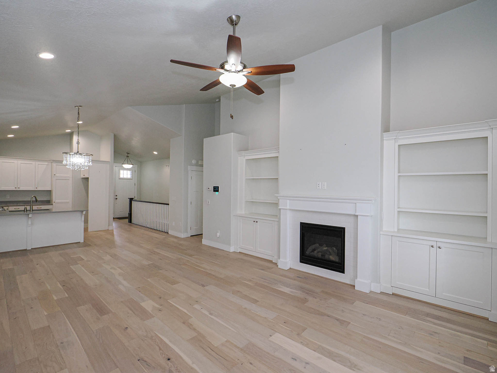 10673 S BRIDLEWOOD LN Sandy, UT 84092