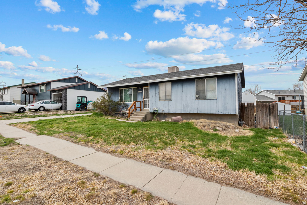 3764 S VALLEY FORGE RD Magna, UT 84044