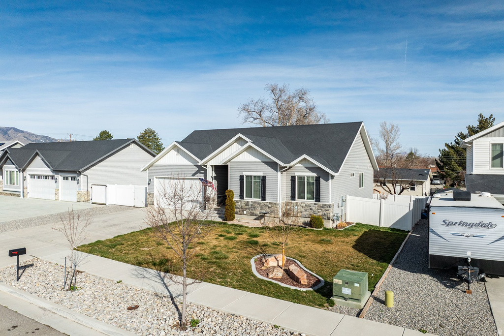 237 E TATE CT Grantsville, UT 84029