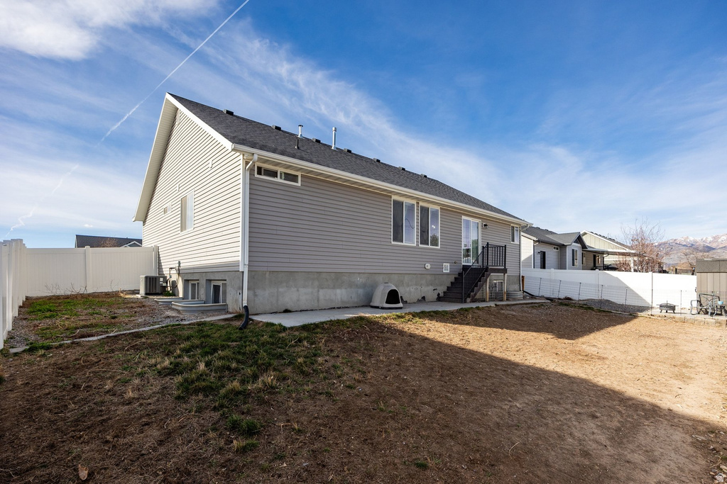 237 E TATE CT Grantsville, UT 84029