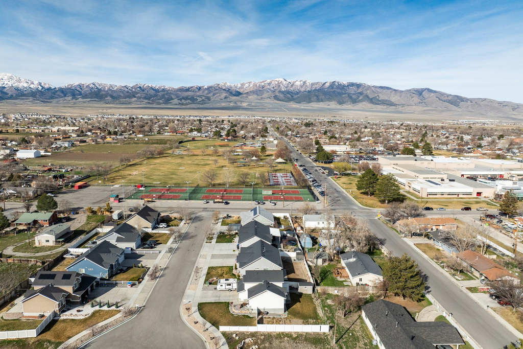 237 E TATE CT Grantsville, UT 84029