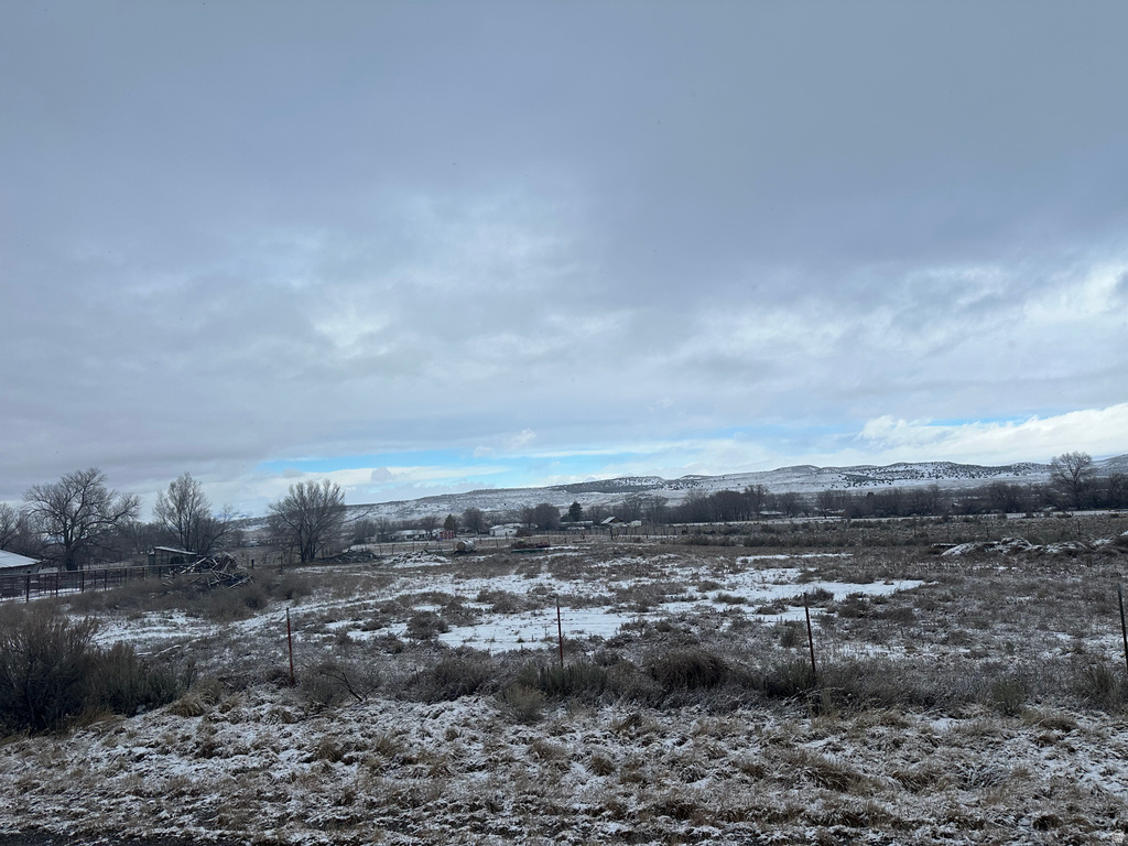 N Snowville, UT 84336