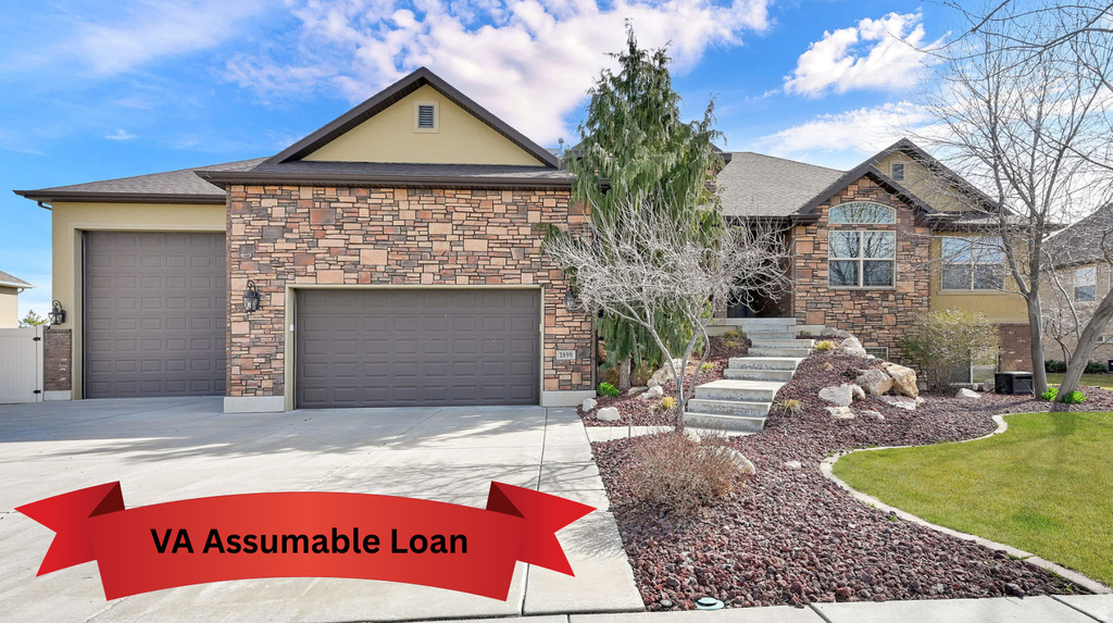 1899 S 3720 W Syracuse, UT 84075