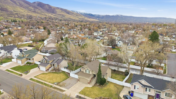 687 W 2025 N Centerville, UT 84014