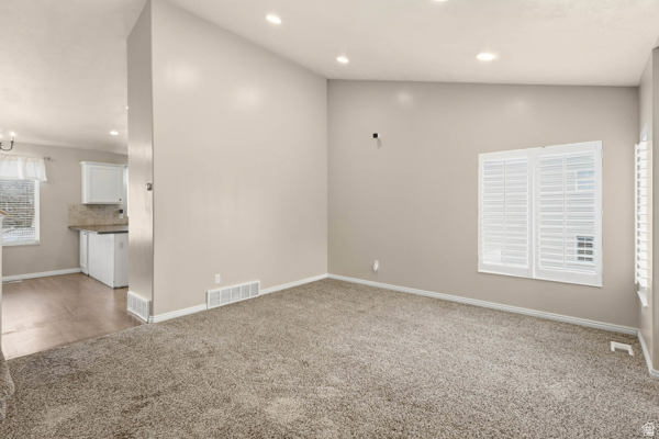 687 W 2025 N Centerville, UT 84014