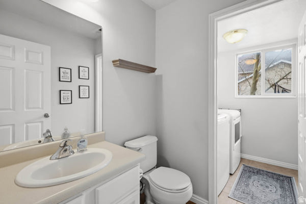 687 W 2025 N Centerville, UT 84014