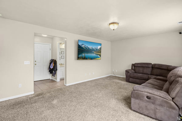 687 W 2025 N Centerville, UT 84014