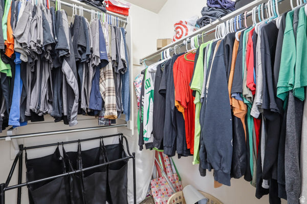 687 W 2025 N Centerville, UT 84014