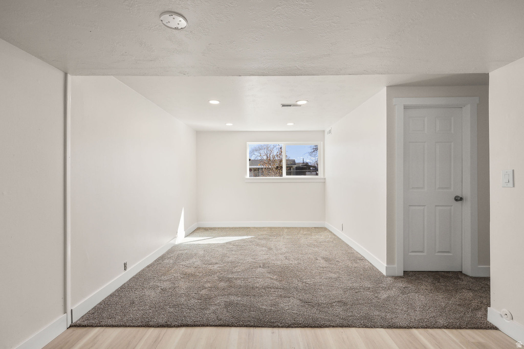 3560 S 6830 W West Valley City, UT 84128