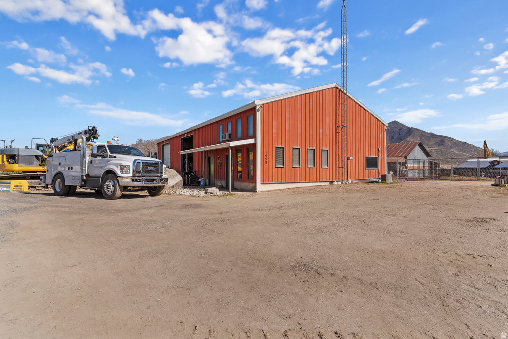 1458 E SOUTH WEBER DR South Weber, UT 84405