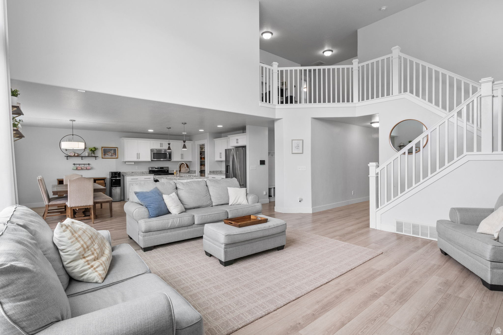 4887 W WHITE PEARL CT Herriman, UT 84096