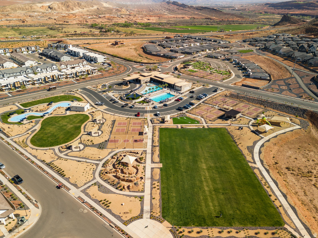 1737 S DEVILS GARDEN LN Washington, UT 84780