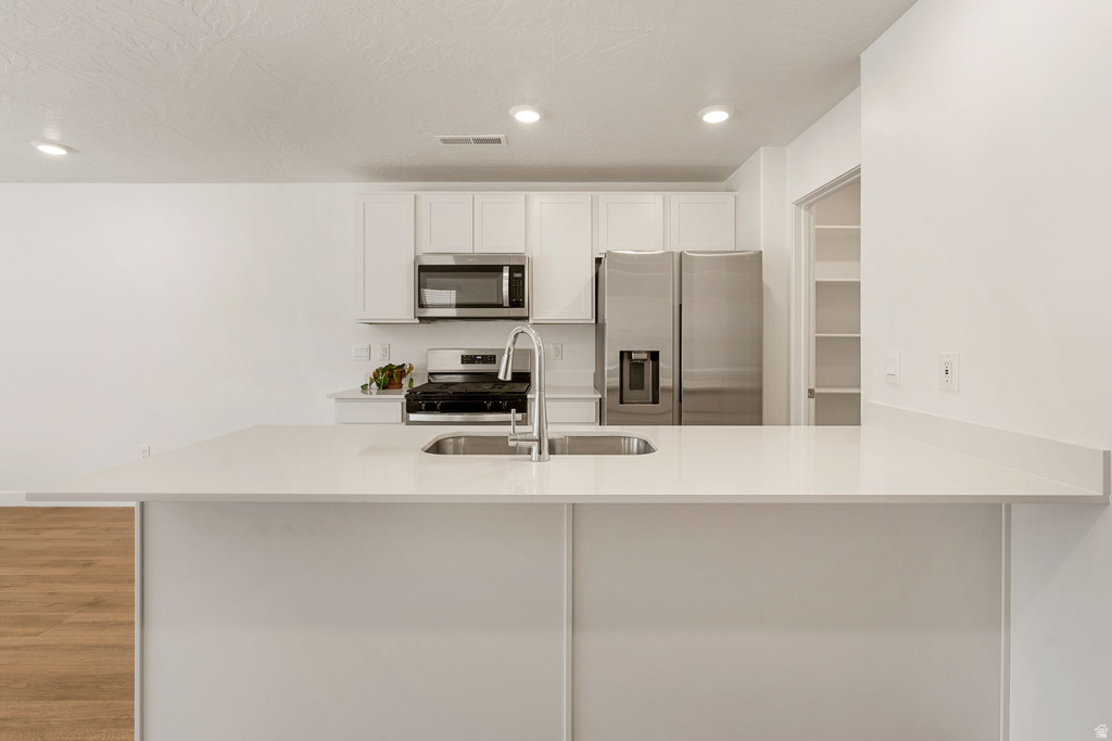 1737 S DEVILS GARDEN LN Washington, UT 84780