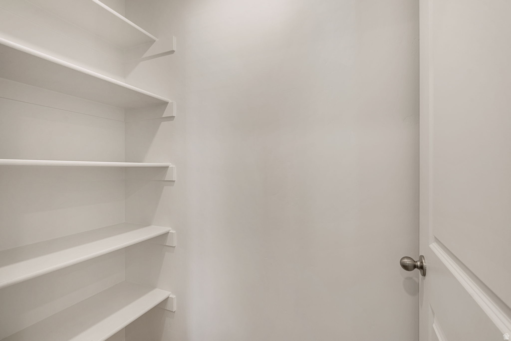 1737 S DEVILS GARDEN LN Washington, UT 84780