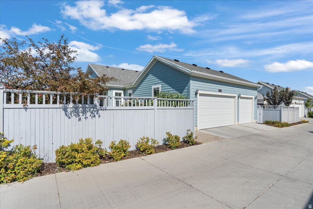 10858 S PORCINI DR South Jordan, UT 84009