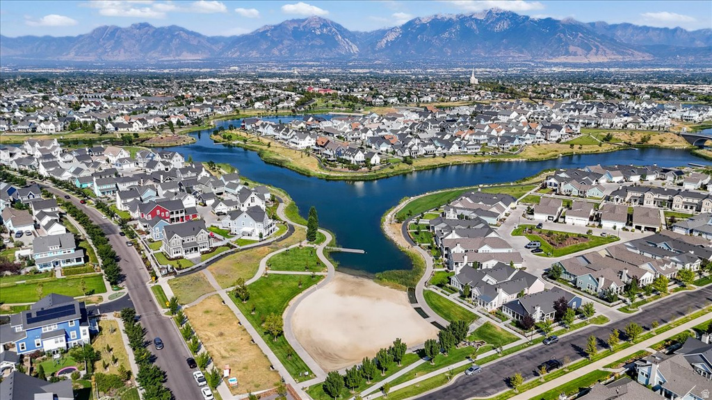 10858 S PORCINI DR South Jordan, UT 84009