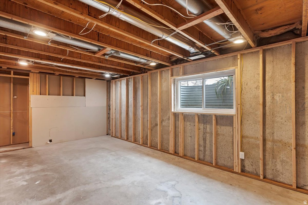 5356 W FARAH CIR Salt Lake City, UT 84118