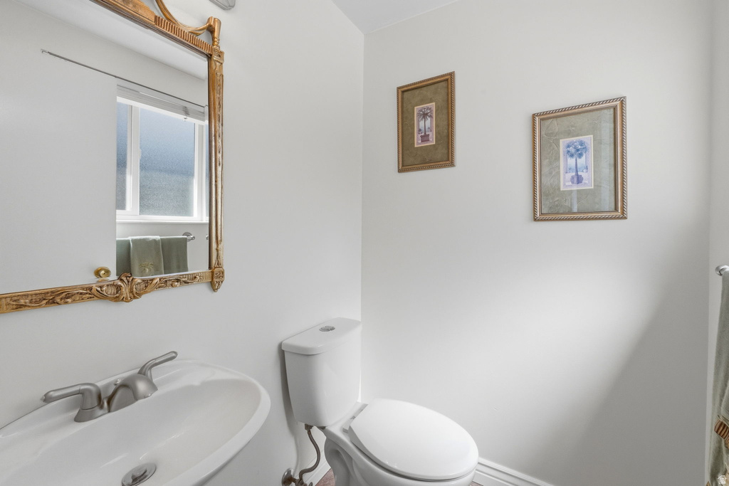 2140 E NYE CIR Cottonwood Heights, UT 84121