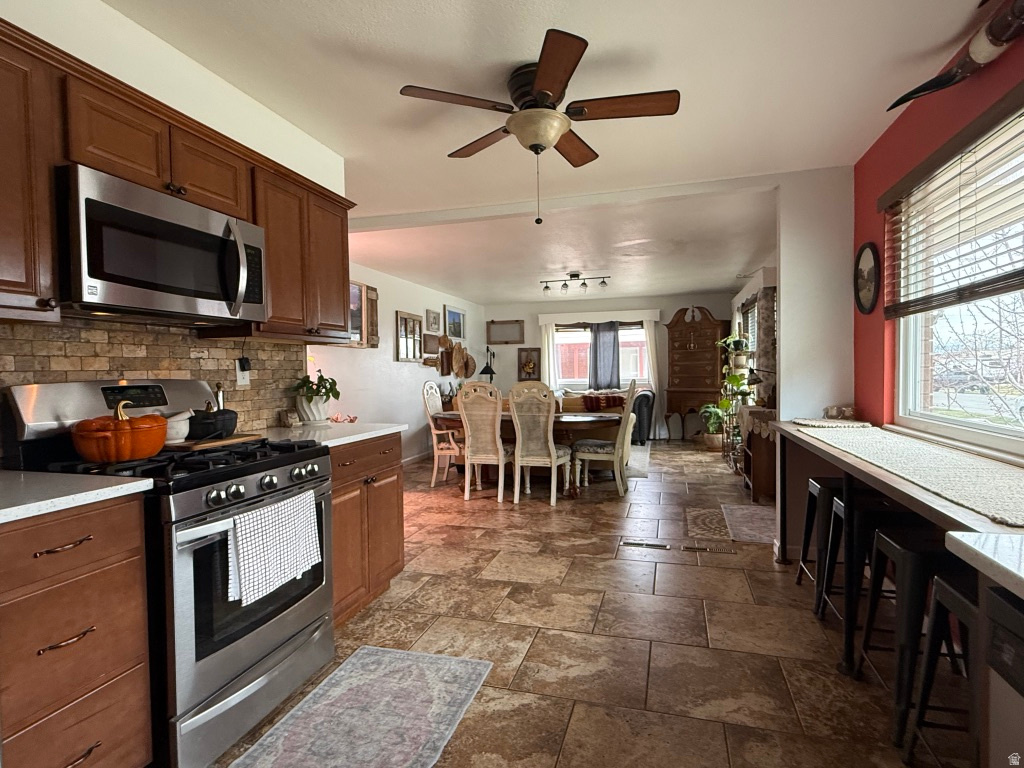 1130 E HILLCREST Springville, UT 84663