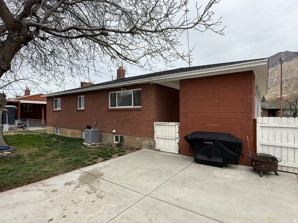 1130 E HILLCREST Springville, UT 84663