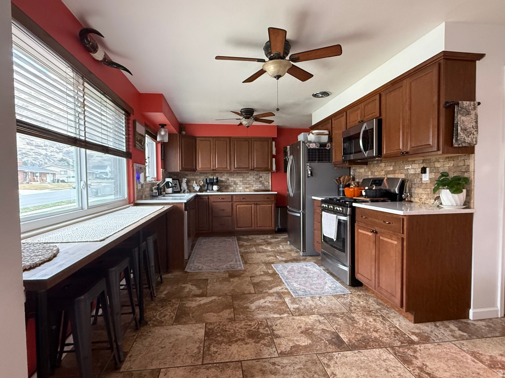 1130 E HILLCREST Springville, UT 84663