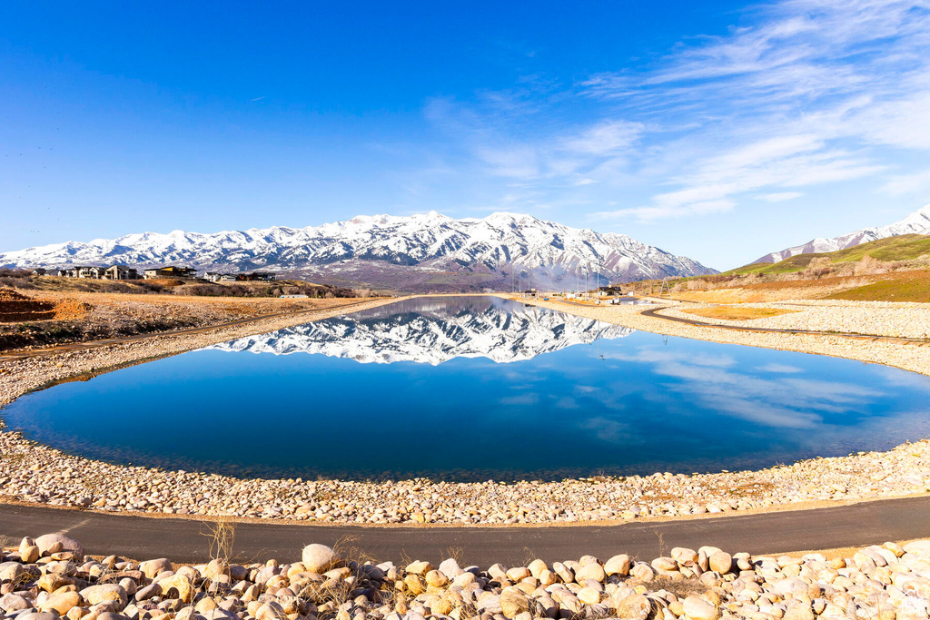 6693 N LAKESIDE DR Mountain Green, UT 84050