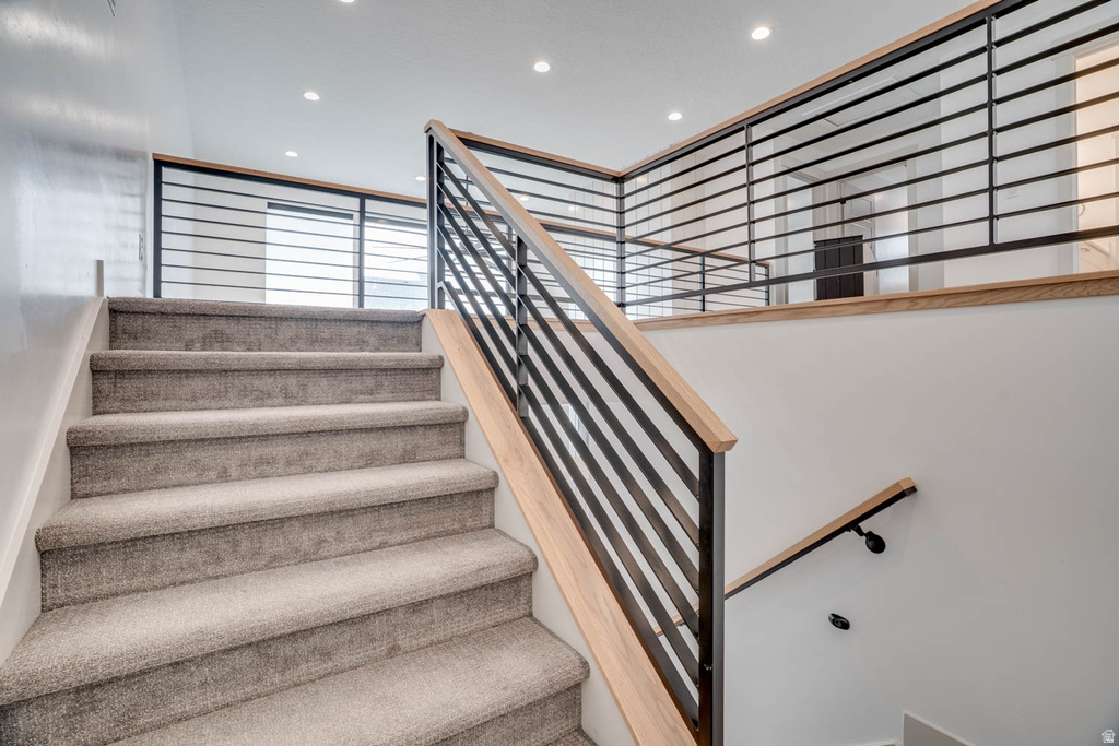 432 E 2600 N Lehi, UT 84043