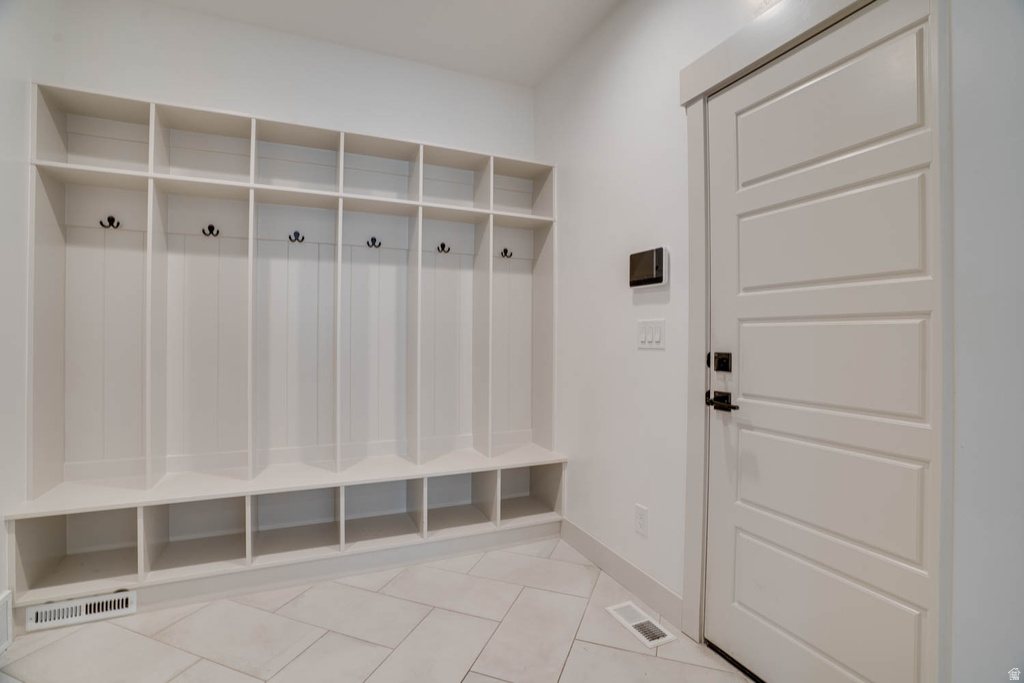 432 E 2600 N Lehi, UT 84043