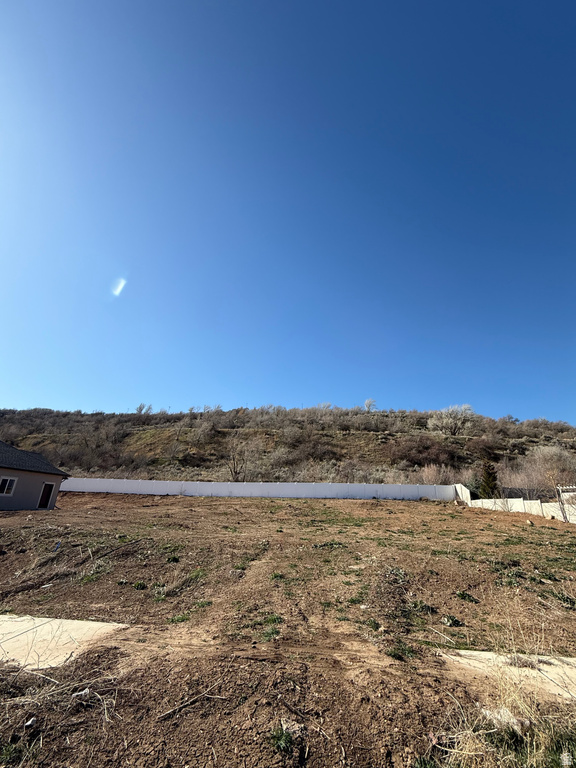 1119 E SOUTH BENCH DR South Weber, UT 84405