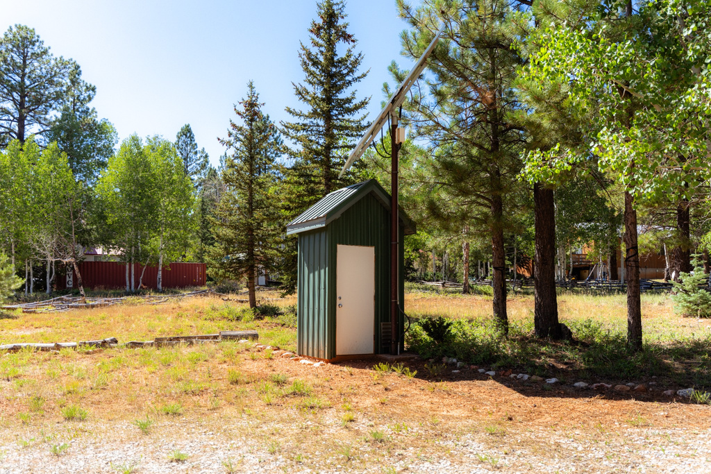 1270 W STRAWBERRY POINT RD Duck Creek Village, UT 84762