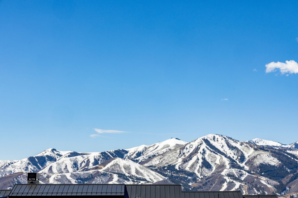 11114 N WRANGLER CIR Hideout, UT 84036