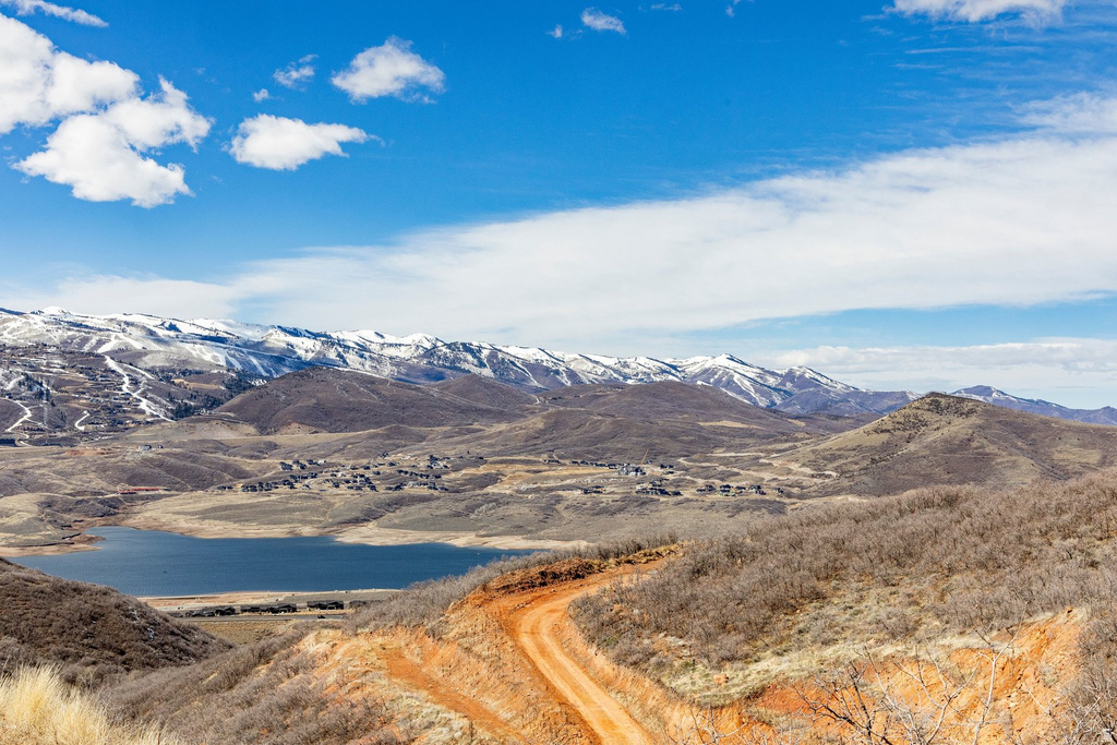 11114 N WRANGLER CIR Hideout, UT 84036