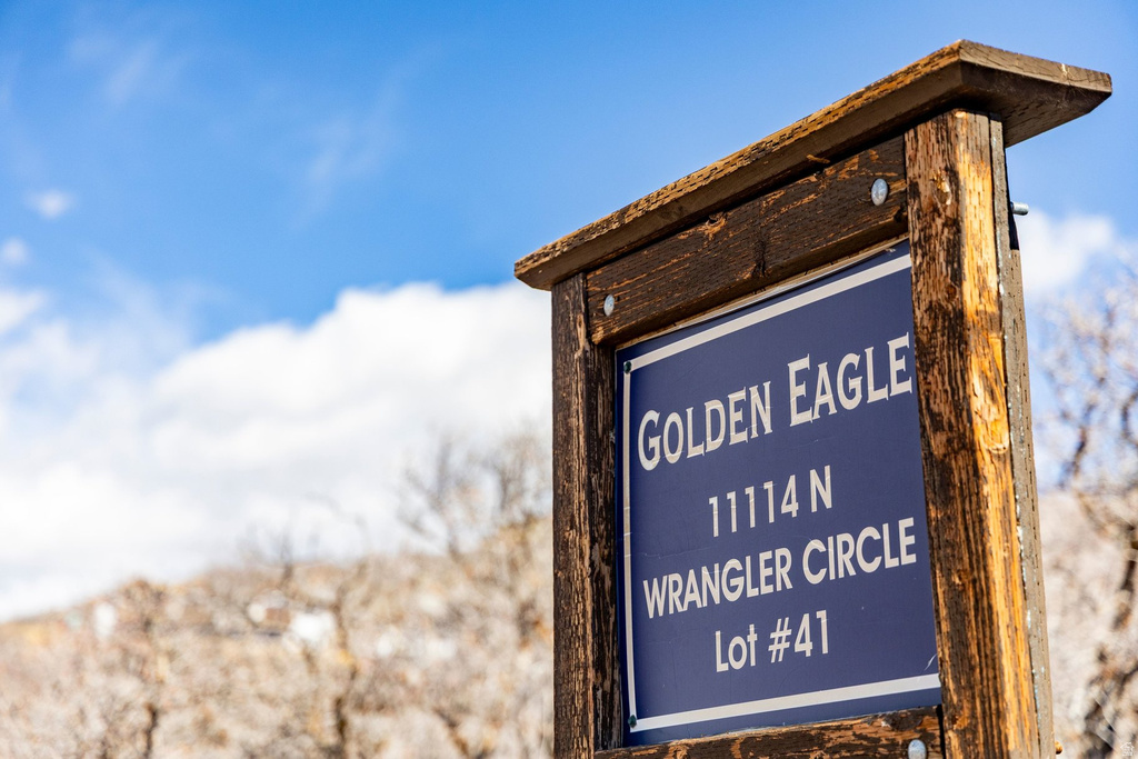 11114 N WRANGLER CIR Hideout, UT 84036