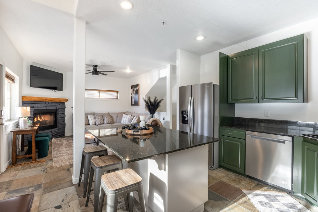 5477 N BOBSLED BLVD Park City, UT 84098