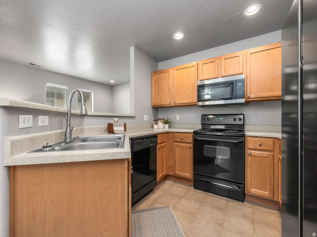 6755 S VALANCE LANE LN West Jordan, UT 84084