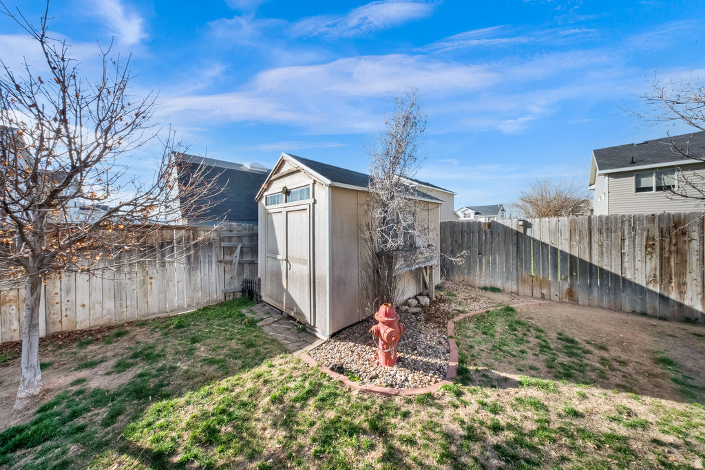 437 E 740 N Tooele, UT 84074